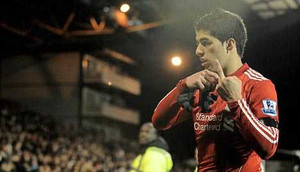 News 29/12: Giơ ngón tay thối, Suarez tiếp tục lĩnh án