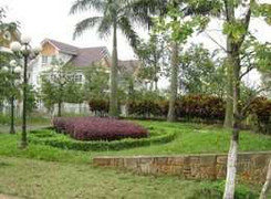 Bất động sản ven đô: Giảm giá không tìm được khách mua