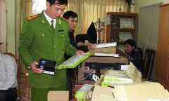 Bắt nhóm buôn lậu thuốc lá ngoại cực khủng
