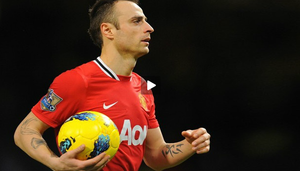 'Người hùng' Berbatov gỡ hòa 2-2 cho MU