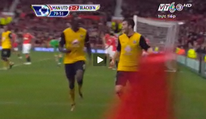 Bi kịch cho MU: Blackburn có bàn thắng thứ 3