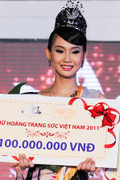 Trần Thị Thanh Trúc đoạt giải Nữ hoàng trang sức lần 5