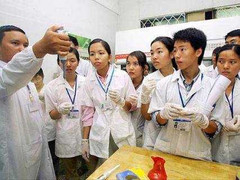 Đình chỉ tuyển sinh nhiều ngành vì không có GV cơ hữu