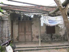 Nữ sinh lớp 7 bị nhóm thanh niên hãm hiếp hàng chục lần