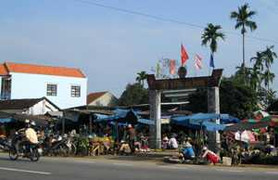 Đà Nẵng: Giá vé xe tăng đến 70% vẫn “nóng”