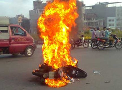 Bộ trưởng Thăng: Xe cháy lòi ra khoảng trống pháp luật