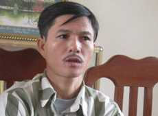 Nghi vợ ngoại tình, rình 