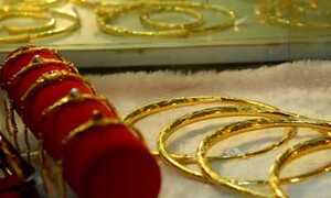 Giá vàng xoay quanh vùng 43 triệu đồng/lượng