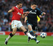 News 5/1: MU thải quân, Henry sẵn sàng xung trận