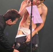 Những hình ảnh không nhịn được cười của sao Hoa ngữ