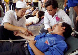 Chủ nhật Đỏ: Hiến máu cho bệnh nhân dịp tết Nguyên đán