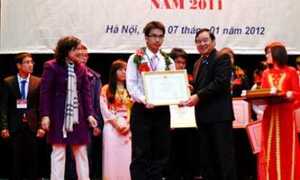470 SV nhận giải thưởng “Tài năng khoa học trẻ