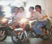 TP.HCM: Nổ 7 phát súng bắt 2 tên cướp ngoan cố