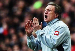 Vòng quay 'trảm tướng': Kẻ thứ hai là Neil Warnock