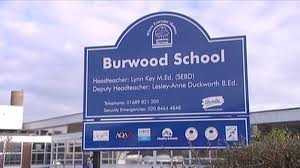 Học sinh 10 tuổi hành hung trọng thương hai cô giáo