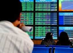 Cứu thị trường chứng khoán, bất động sản, cách gì?