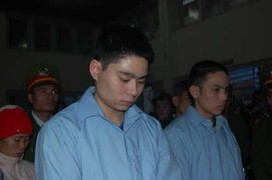 Lê Văn Luyện toát mồ hôi nhận 18 năm tù