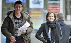 'Phù thủy' Emma Watson lại cặp ‘bồ’ mới?