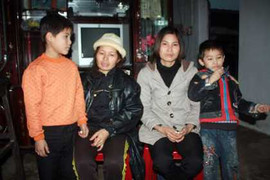 Vụ nổ súng ở Hải Phòng: Vợ và em dâu ông Vươn đi ở nhờ