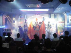 Linh Vương “quyến rũ” gamer bằng dế khủng