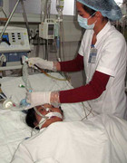 Không có tiền, sản phụ 14 tuổi xin cho về chờ chết