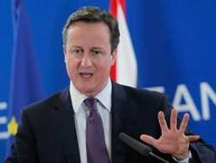 Thủ tướng Anh sang Arab Saudi để... buôn vũ khí