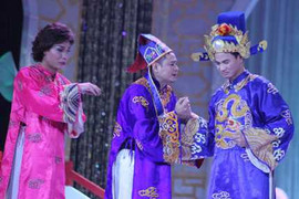 ‘Gặp nhau cuối năm’ chửi xéo Ngọc Trinh, Phi Thanh Vân