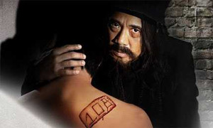 ‘Lời nguyền huyết ngải’: Kinh dị kiểu Bùi Thạc Chuyên