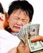 Vợ chồng bán con 2 tháng tuổi lấy 15 triệu chia nhau