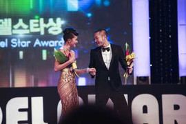 Doãn Tuấn, Như Thảo lộng lẫy trên thảm đỏ