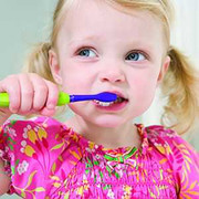 Các bước chăm sóc răng cho bé