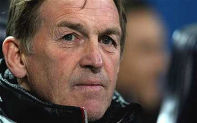 Liverpool thảm bại, Dalglish dọa sa thải học trò