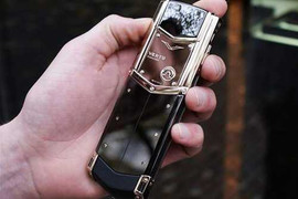 Đại gia 'tỉnh' và thú chơi điện thoại siêu sang