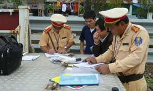 Đà Nẵng: Chóng mặt cảnh “đua” tốc độ hậu Tết Nguyên đán