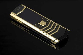 Trộm điện thoại Vertu 700 triệu trên du thuyền
