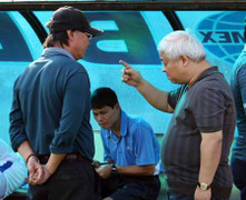 Bầu Kiên nổi giận vì Thanh Trung từ chối ra sân