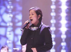 Mỹ Linh: Không ngại đứng chung với ca sĩ trẻ