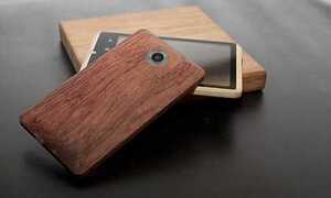 Điện thoại độc đáo được làm bằng gỗ tre