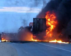 Xe khách phát hỏa, hàng chục khách hoảng hốt