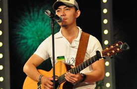 Vietnam's Got Talent: Thầy giáo có giọng hát gây sốc
