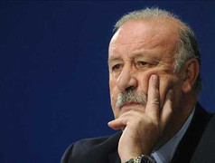 Del Bosque bi quan về cơ hội bảo vệ ngôi báu của Barca
