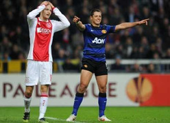 Ajax 0-2 MU: 'Quỷ đỏ' dạo chơi tại vùng đất thấp