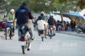 Lái xe uống 2 chai bia sẽ bị phạt 10 triệu đồng