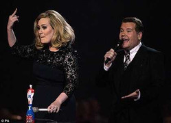 Adele giơ ngón tay thối tại Brit Awards