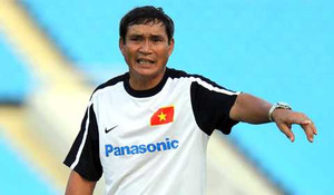 HLV Mai Đức Chung chắc cửa kế nghiệm Falko Goetz