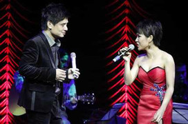 Tấn Minh cùng Uyên Linh vẽ bức tranh tình yêu