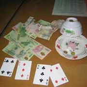 Khui ổ bạc dưới hầm, 1 hiệu trưởng bị bắt