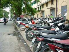 Giá gửi xe: Đề xuất doanh nghiệp được tự quyết