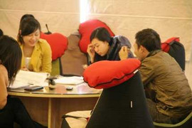 Sinh viên Hà Thành mê tít “phòng học tình yêu”