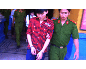 Bị cáo 16 tuổi nhận bản án 15 năm tù giam